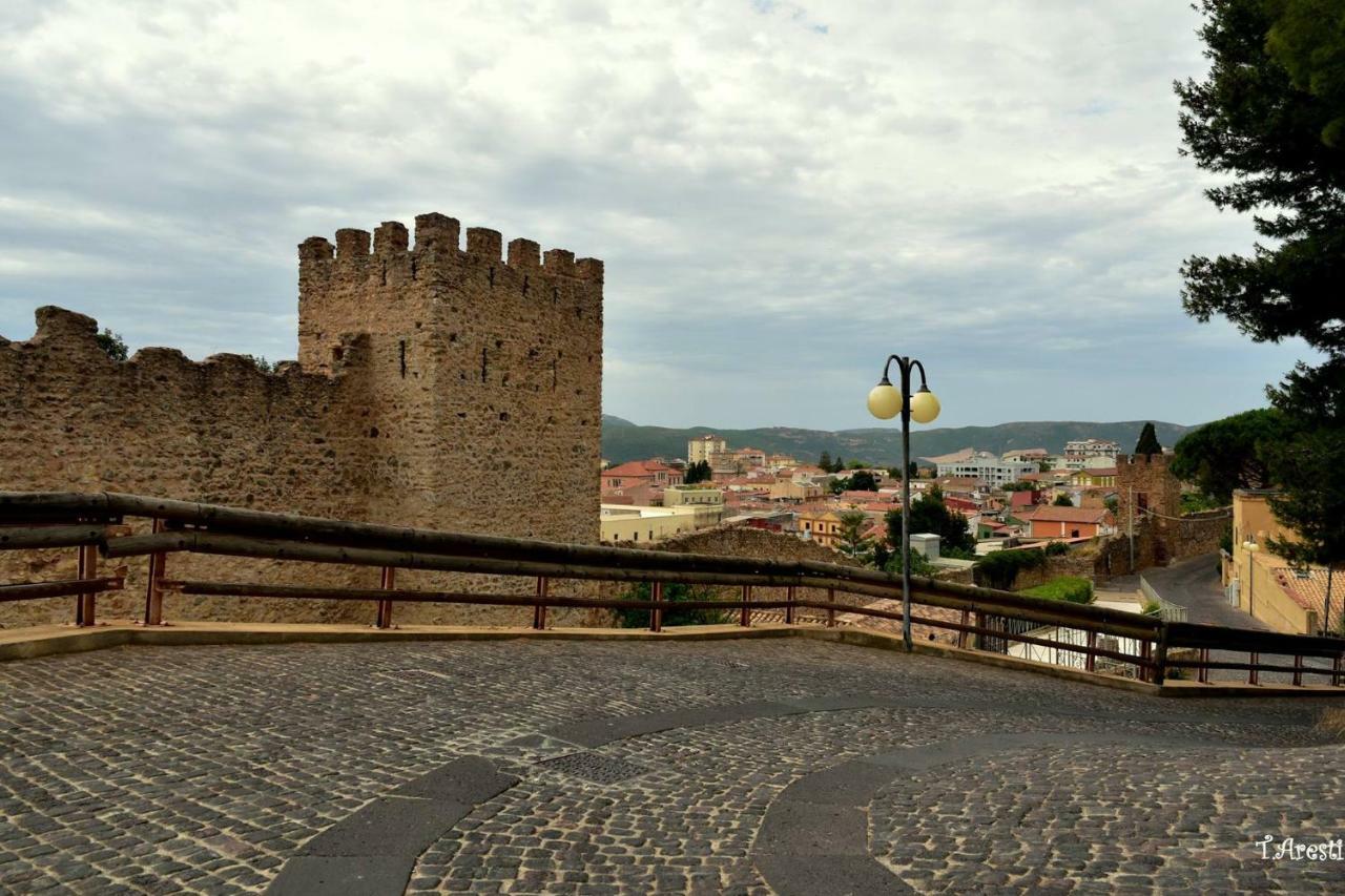B&B Castello Salvaterra Iglesias Buitenkant foto