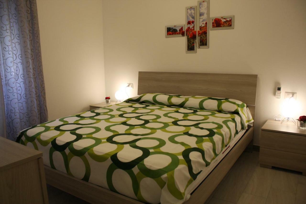 B&B Castello Salvaterra Iglesias Buitenkant foto