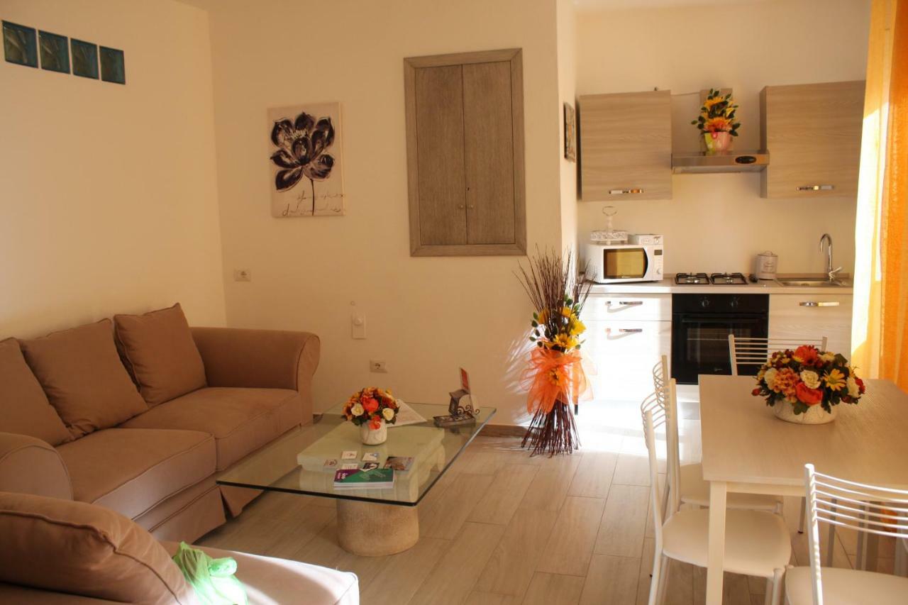 B&B Castello Salvaterra Iglesias Buitenkant foto